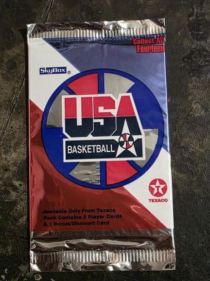 NBA, 4-card pack of trading cards by SKYBOX, 1996