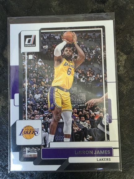 NBA, LEBRON JAMES, PANINI 2022/23 trading card