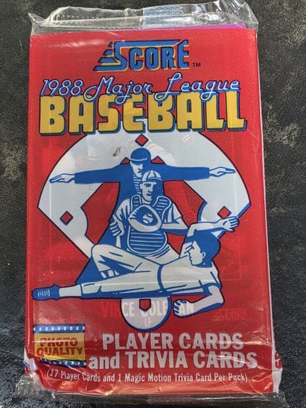 BASEBALL, pack of 17 trading cards + one magic car