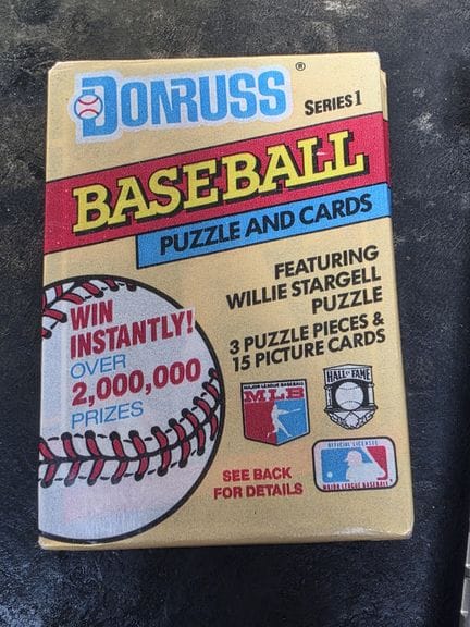 BASEBALL, pack of 15 trading cards + 3 puzzle piec