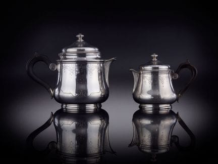 TEAPOT &amp; MILK PITCHER
Decorated with geometric