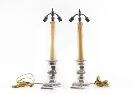 PAIR OF CANDLEHOLDERS
Made of silver plated metal 
