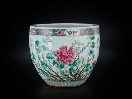 CHINA - 20th century
Aquarium
Made of polychrome g