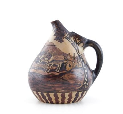 CERAMICA DI CIBOURE
Brocca 
Con decorazione raffig