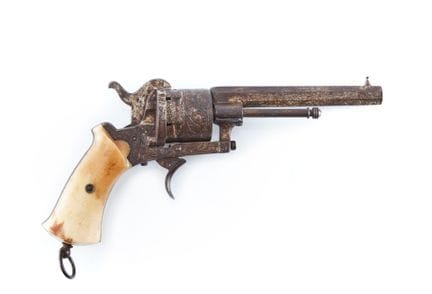 Revolver a percussore, sei colpi, calibro 9 mm, do