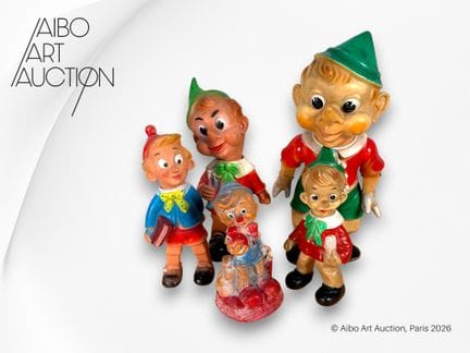 Set di 5 giocattoli:
- Figurina di Pinocchio con c