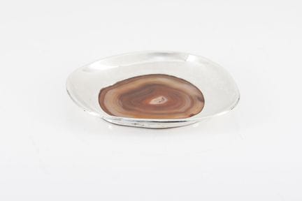 Un cuenco portugués de plata
Plata, ley 0,835
Deco