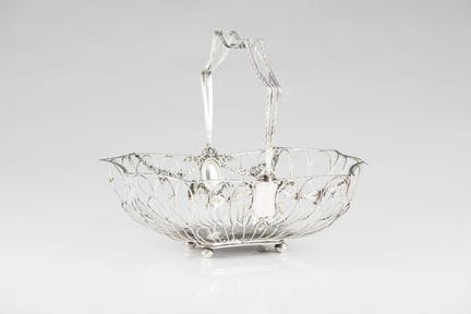 Cesta portuguesa de plata con asa
Plata y filigran