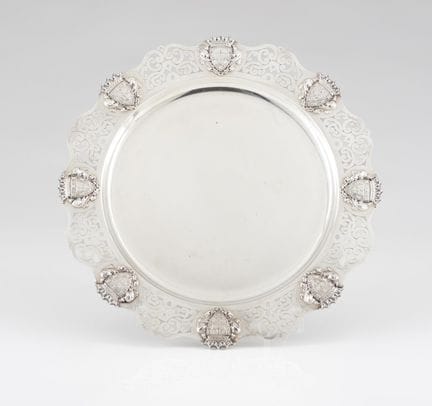 Una bandeja de plata portuguesa
Plata, ley .916
Su