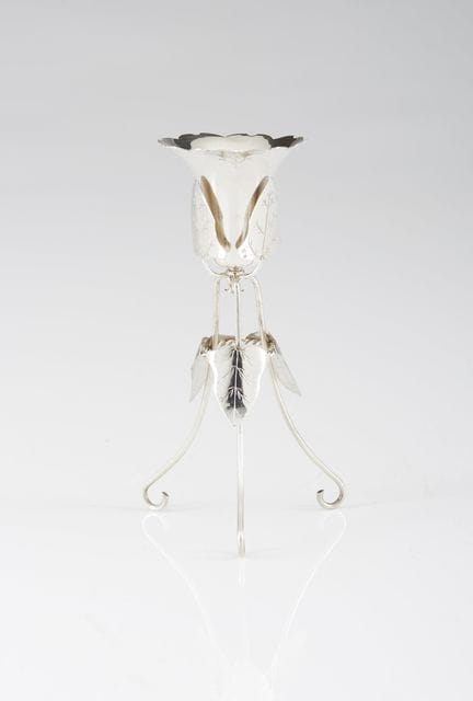 A Portuguese silver toothpick holder
Silver, finen