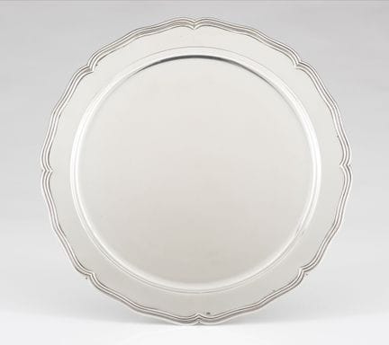 Una bandeja portuguesa de plata
Plata
Decoración p