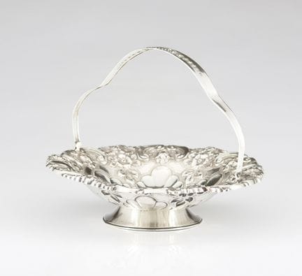 Cesta portuguesa de plata con asa
Plata, ley .833
