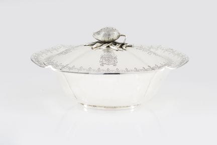 Fuente portuguesa con cubierta de plata
Plata, ley