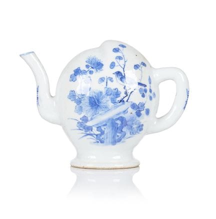 Ein Weinkrug aus chinesischem Porzellan, „Cadogan“