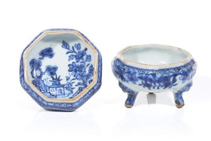 Coppia di saliere ottagonali blu e bianche
Porcell