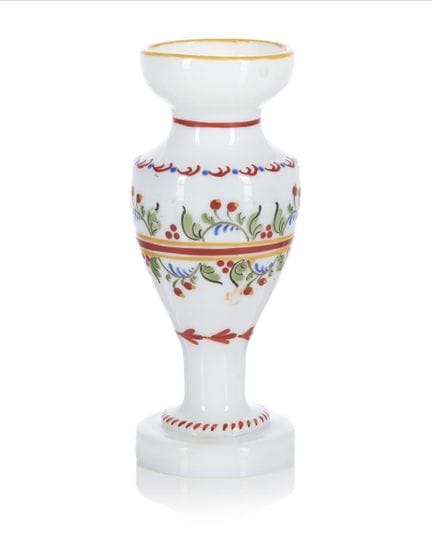 Eine Vase aus Opalglas aus dem 19. Jahrhundert, Po