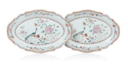 Coppia di piatti ovali “Famille Rose”
Porcellana c