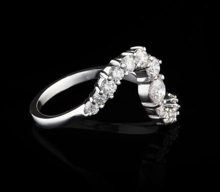 Un anillo de diamantes
Oro, ley 0,585
Engastado co