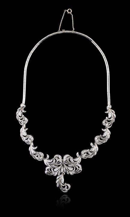 Collar de oro con diamantes talla rosa
Oro
Engasta