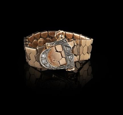 Anillo tipo «cinturón»
Oro y platino
Eslabones hex