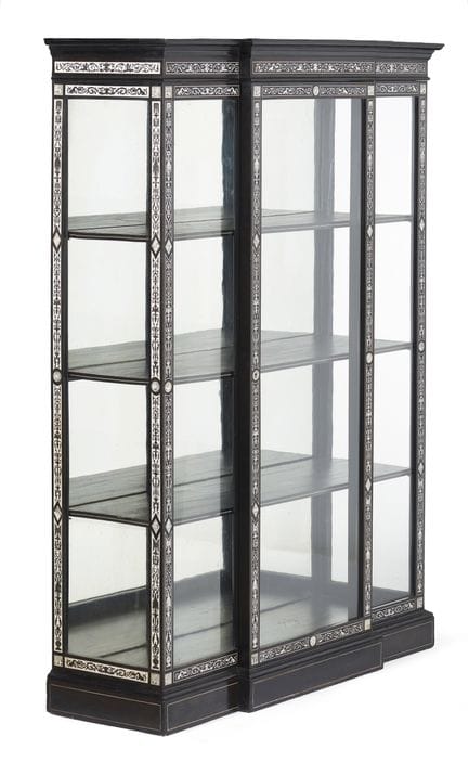 Vitrine italienne du XIXe siècle en bois noirci
Bo