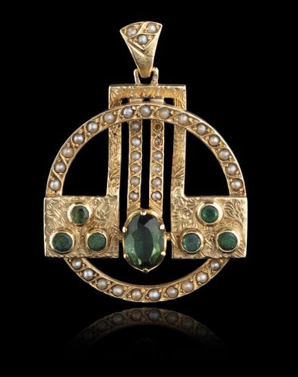 Colgante de oro con turmalinas y perlas
Oro, ley 0