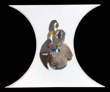 Helidon Xhixha (1970)
Femme dans le miroir
Métal f
