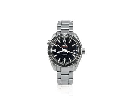 OMEGA
Modèle : Seamaster Planet Ocean réf. 232.30.