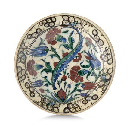 MAJOLIKA-SCHALE, IZNIK, 17. JAHRHUNDERT, vielfarbi