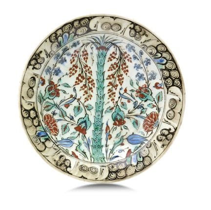 MAJOLIKA-SCHALE, IZNIK, 17. JAHRHUNDERT, vielfarbi