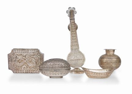 LOT D'OBJETS EN ARGENT, INDE, XXe SIÈCLE, composé 