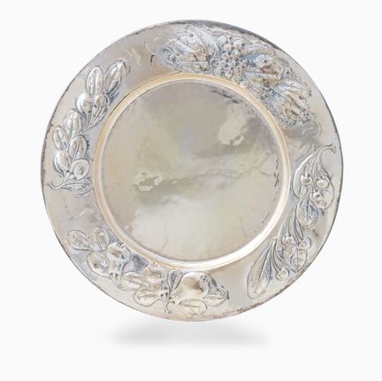 GRAND PLAT EN ARGENT, XXe SIÈCLE, de forme circula