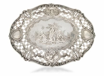 UN PANIER EN ARGENT, XIXe SIÈCLE, au profil mixtil