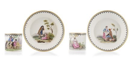PAIR OF PORCELAIN CUPS WITH SAUCERS, NAPLES, EARLY