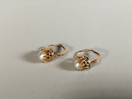 Pair of 18K 750 yellow gold hoop earrings, each ad