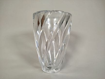 SASAKI: vaso in cristallo incolore di sezione oval