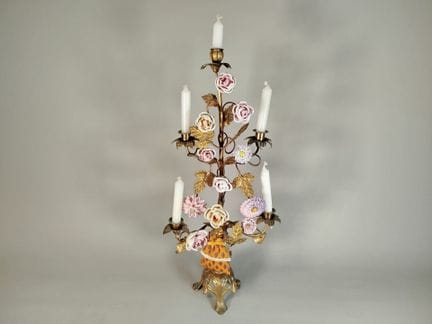 Candelabro a cinque luci in metallo e ottone dorat