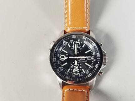 SEIKO：Solar Chronograph 腕表，搭载太阳能供电的石英机芯，圆形不锈钢表壳，黑色