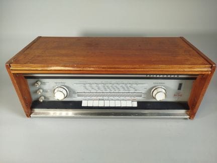 TELEFUNKEN : amplificateur-tuner stéréophonique à 