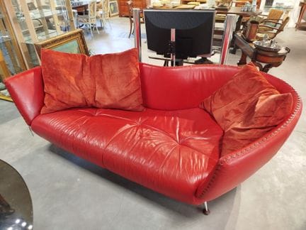 DE SEDE: DS-102 “Shell” sofa, designed by Mathias 