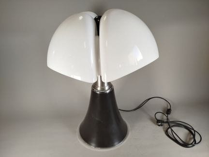 Gae AULENTI (1927-2012), secondo il modello, per M