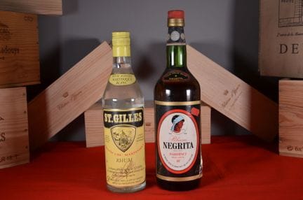 两瓶朗姆酒的组合，包括：巴迪内（Bardinet）“内格里塔”（Negrita）朗姆酒，未标注容量，