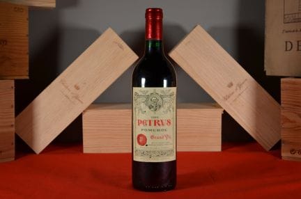 Château Petrus, Pomerol 1986, una botella (etiquet