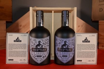 Gin Sauvage，由Druid of Paris（Stéphane Meyer）出品的木质礼盒