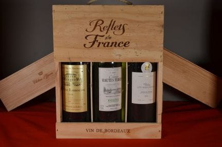 Set di tre bottiglie da 75 centilitri in confezion