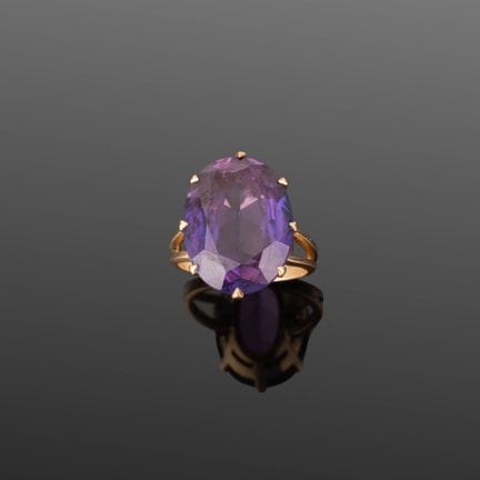 Ring in 18K (750/1000) yellow gold, the openwork p