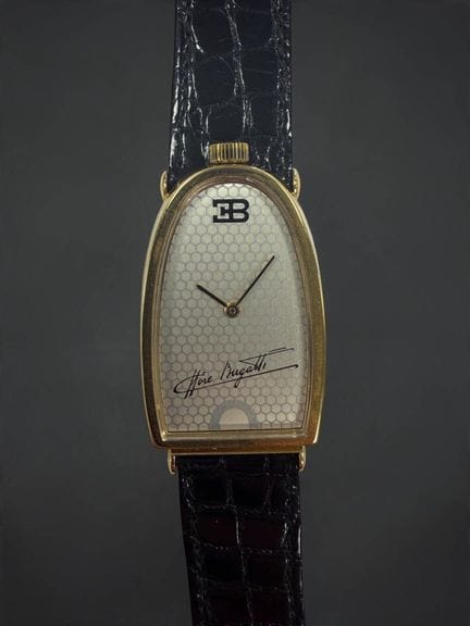 Ettore Bugatti
Orologio da polso a forma di grigli
