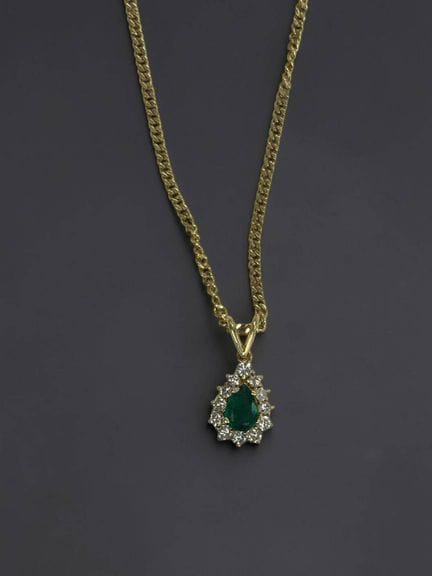 Collana in oro giallo 18 carati (750/1000) con mag