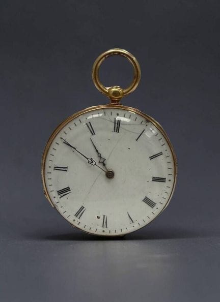 18K yellow gold (750/1000) pocket watch
Round 18K 