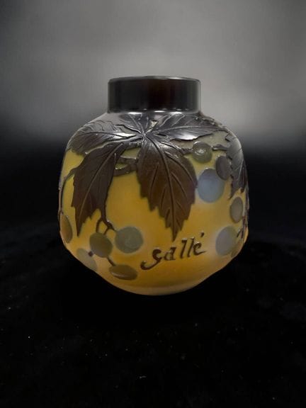 Gallé (1904-1936)
Vaso in vetro multistrato di for